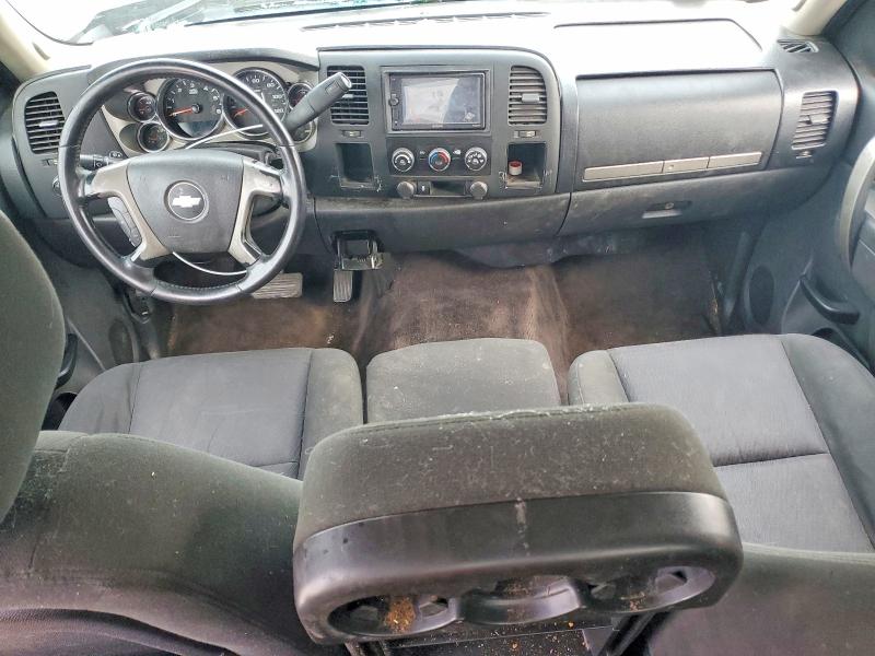 Photo 8 from auction – 2013 CHEVROLET SILVERADO with VIN 1GCRCSEA2DZ300233