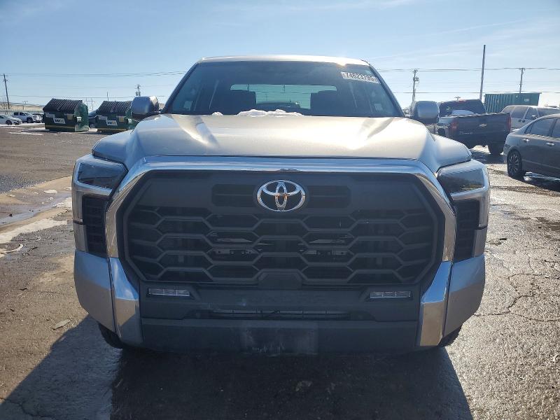 Photo 5 from auction – 2023 TOYOTA TUNDRA with VIN 5TFLA5DB3PX062397