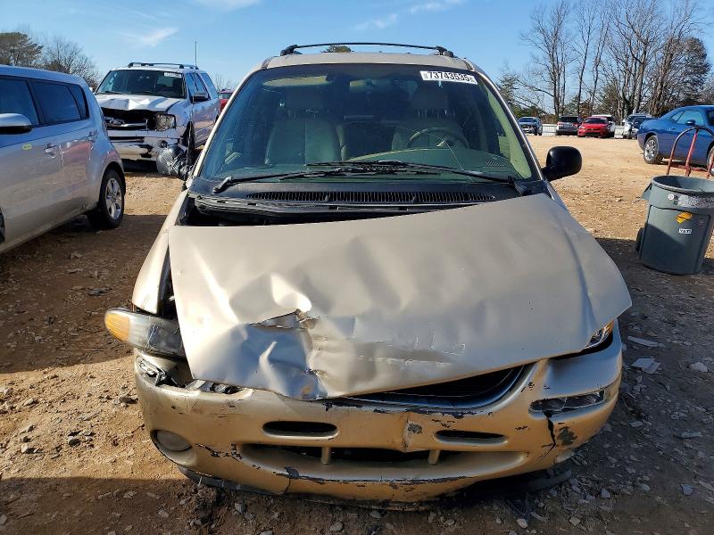 Photo 5 from auction – 2000 CHRYSLER TOWN & COU with VIN 1C4GT54L0YB683079