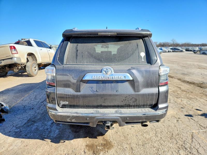 Photo 6 from auction – 2015 TOYOTA 4RUNNER SR with VIN JTEBU5JR7F5206396