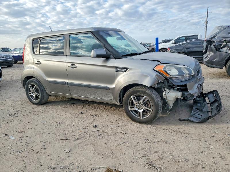 Photo 4 from auction – 2013 KIA SOUL with VIN KNDJT2A54D7620672
