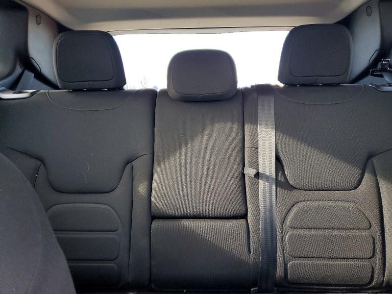 Photo 10 from auction – 2018 JEEP RENEGADE L with VIN ZACCJABB8JPJ08762