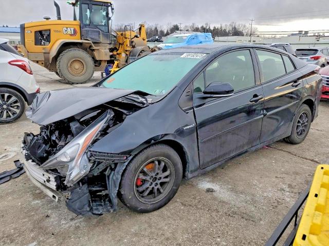 Photo 1 from auction – 2016 TOYOTA PRIUS with VIN JTDKBRFU3G3005803