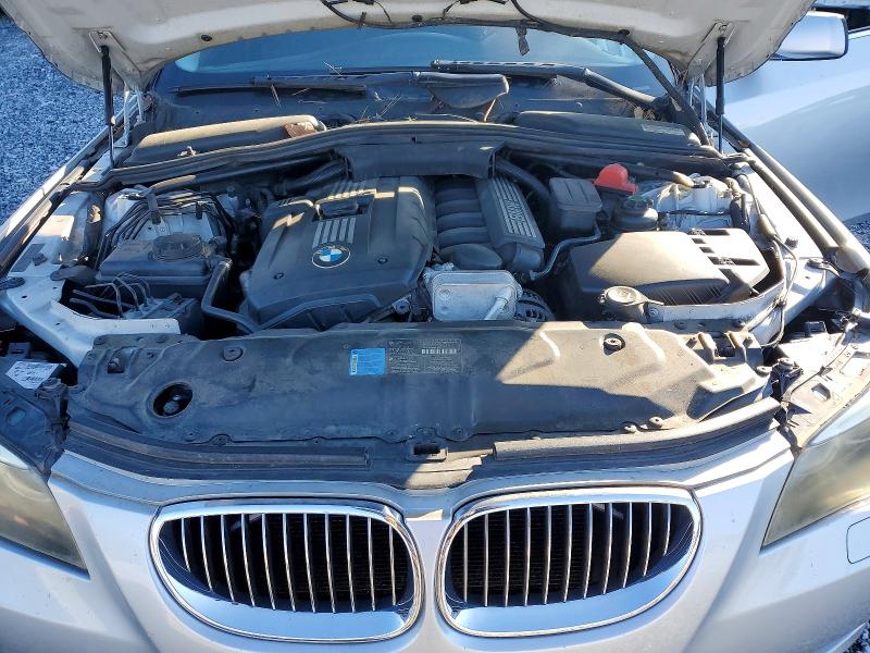 Photo 11 from auction – 2009 BMW 528 with VIN WBANU535X9C122615