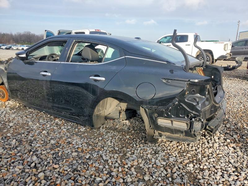 Photo 2 from auction – 2023 NISSAN MAXIMA with VIN 1N4AA6CV0PC511461