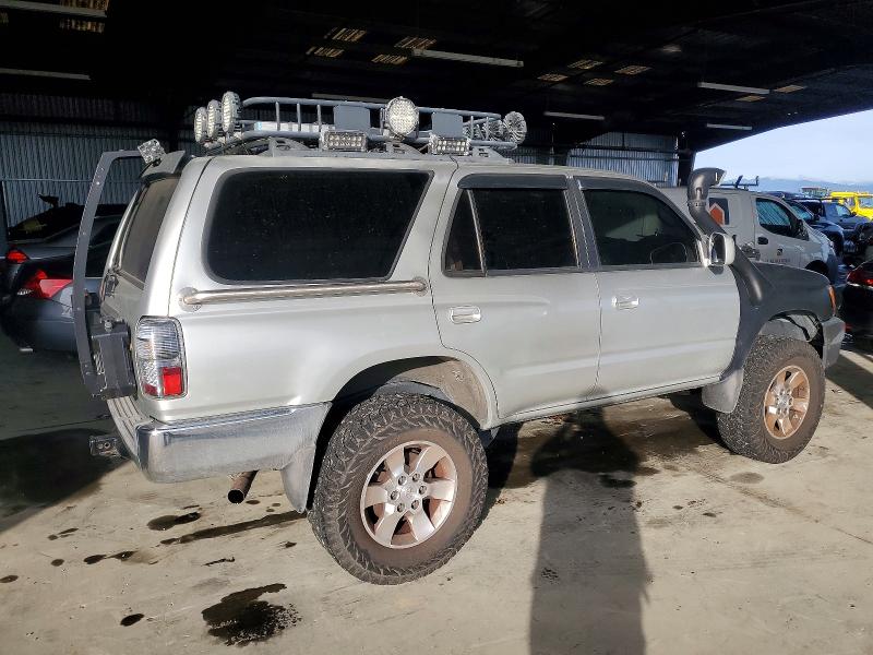 Photo 3 from auction – 2001 TOYOTA 4RUNNER SR with VIN JT3GN86R510217375