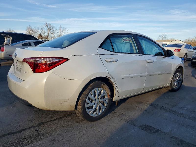 Photo 3 from auction – 2017 TOYOTA COROLLA L with VIN 5YFBURHE2HP606497