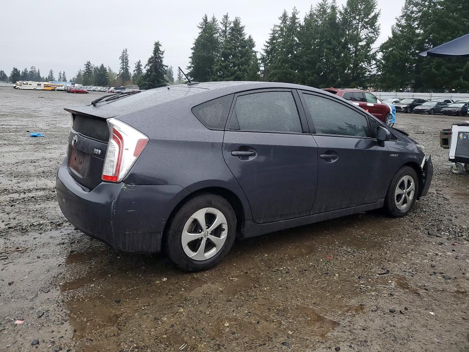 Photo 3 from auction – 2015 TOYOTA PRIUS with VIN JTDKN3DU2F1914780