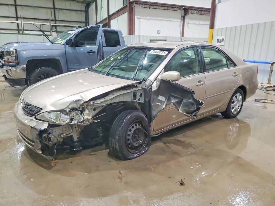 TOYOTA CAMRY 2004 with VIN 4T1BE32K84U299015 - Photo from auction