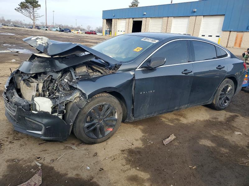 CHEVROLET MALIBU 2018 with VIN 1G1ZD5STXJF184354 - Photo from auction