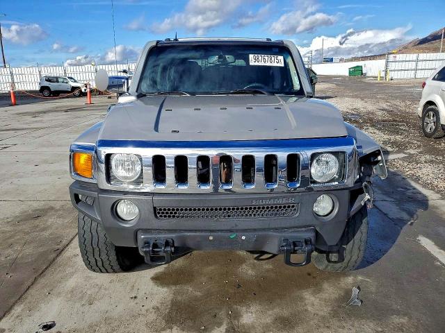 Photo 5 from auction – 2006 HUMMER H3 with VIN 5GTDN136268167469
