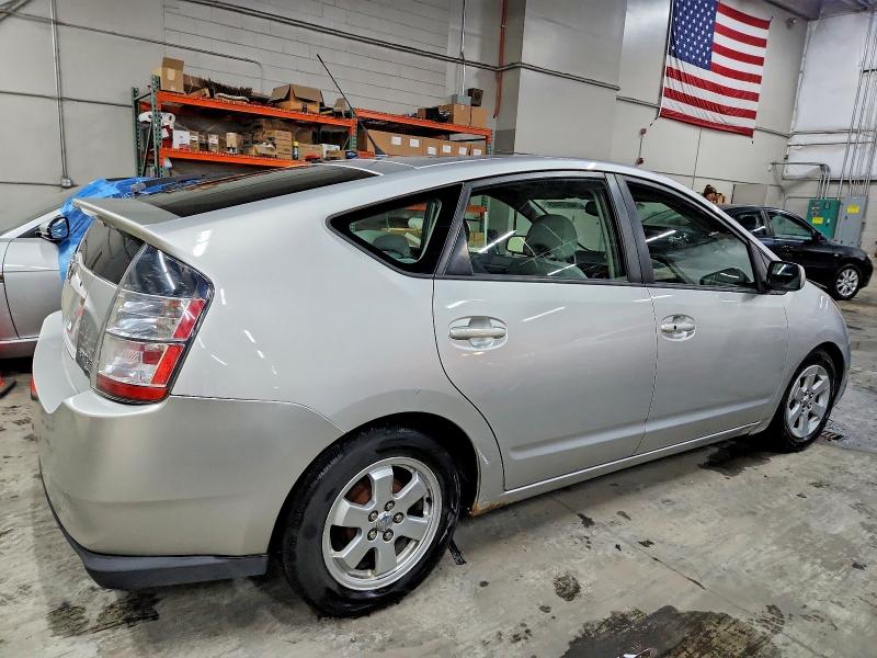 Photo 3 from auction – 2005 TOYOTA PRIUS with VIN JTDKB20U557021409