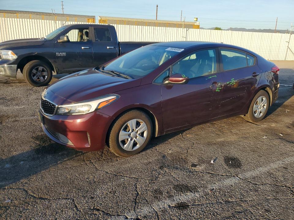 Photo 1 from auction – 2017 KIA FORTE LX with VIN 3KPFK4A70HE103414