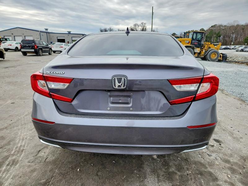 Photo 6 from auction – 2018 HONDA ACCORD LX with VIN 1HGCV1F17JA268142