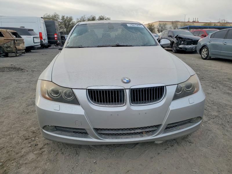 Photo 5 from auction – 2007 BMW 328 XI with VIN WBAVC93577KX58843