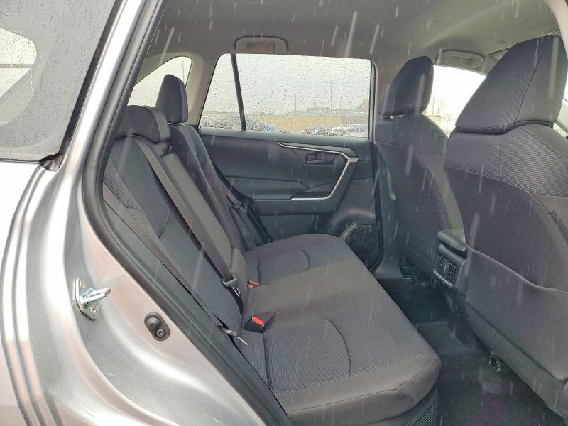 Photo 11 from auction – 2025 TOYOTA RAV4 LE with VIN JTMMWRFV5SD352624