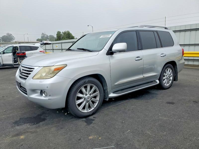 LEXUS LX 570 2008 with VIN JTJHY00W384016873 - Photo from auction