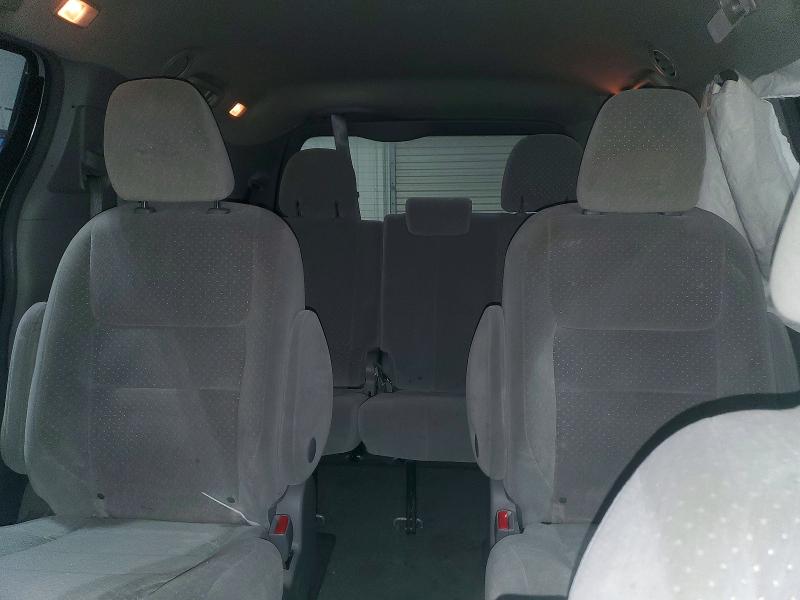 Photo 10 from auction – 2016 TOYOTA SIENNA LE with VIN 5TDJK3DC0GS132428