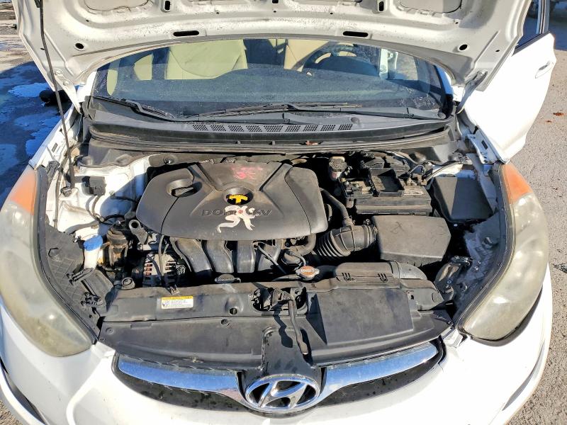 Photo 11 from auction – 2012 HYUNDAI ELANTRA with VIN 5NPDH4AE2CH137153