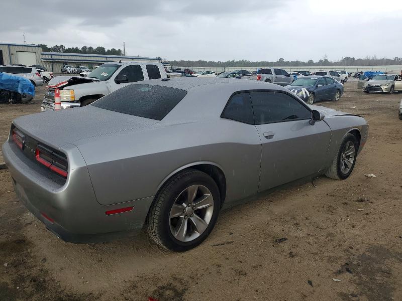Photo 3 from auction – 2017 DODGE CHALLENGER with VIN 2C3CDZAG2HH501937