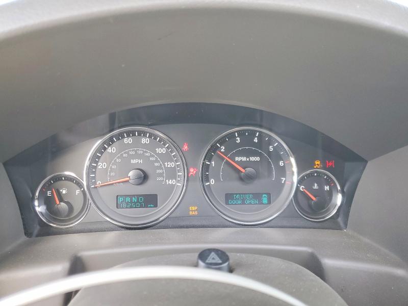 Photo 9 from auction – 2007 JEEP COMMANDER with VIN 1J8HG48K57C671127