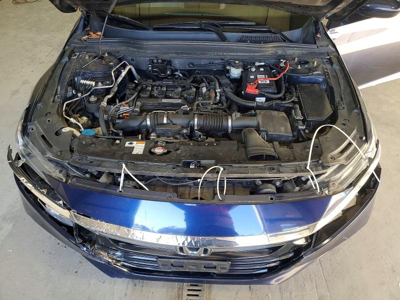Photo 11 from auction – 2018 HONDA ACCORD LX with VIN 1HGCV1F17JA069348