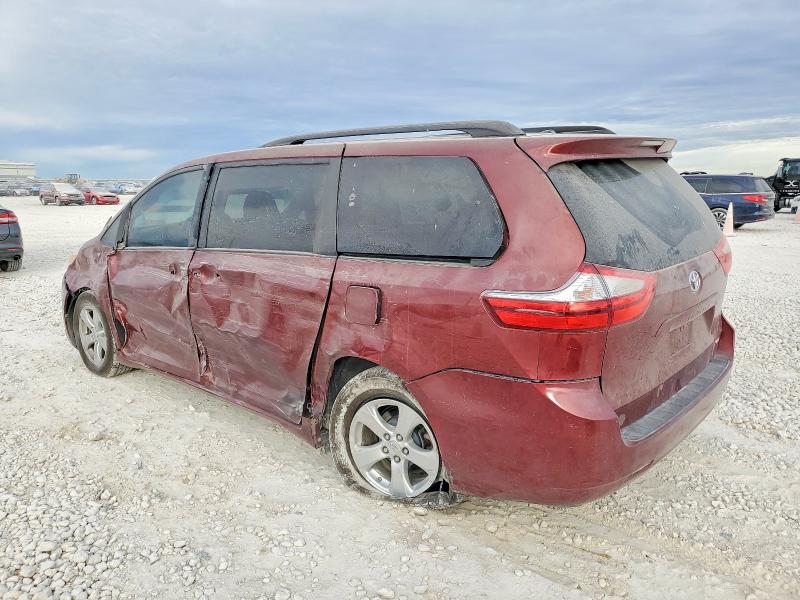 Photo 2 from auction – 2016 TOYOTA SIENNA LE with VIN 5TDKK3DC4GS741834