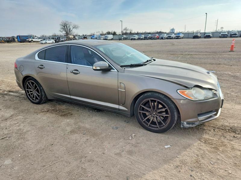 Photo 4 from auction – 2009 JAGUAR XF PREMIUM with VIN SAJWA06B49HR09682