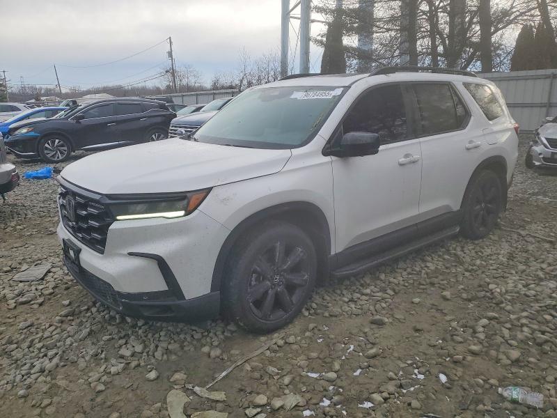HONDA PILOT BLAC 2025 with VIN 5FNYG1H99SB025765 - Photo from auction