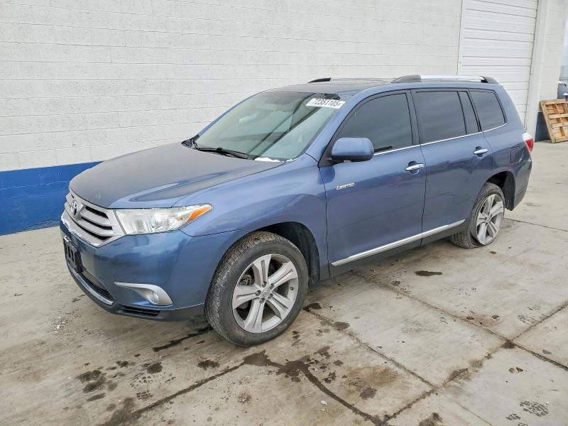 TOYOTA HIGHLANDER 2012 с VIN 5TDDK3EH9CS174906 - Фото с аукциона