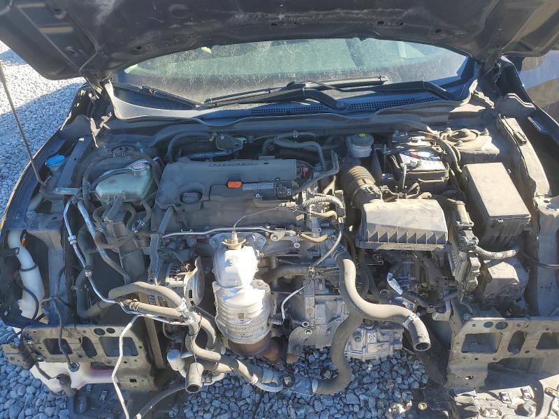 Photo 11 from auction – 2018 HONDA CIVIC EX with VIN 19XFC2F74JE026305