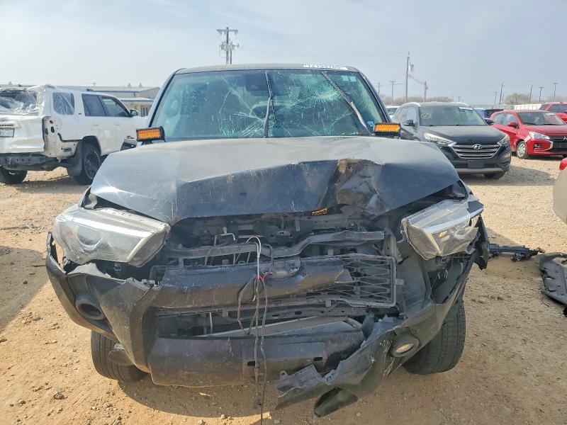 Photo 5 from auction – 2023 TOYOTA 4RUNNER SR with VIN JTEEU5JR0P5282041