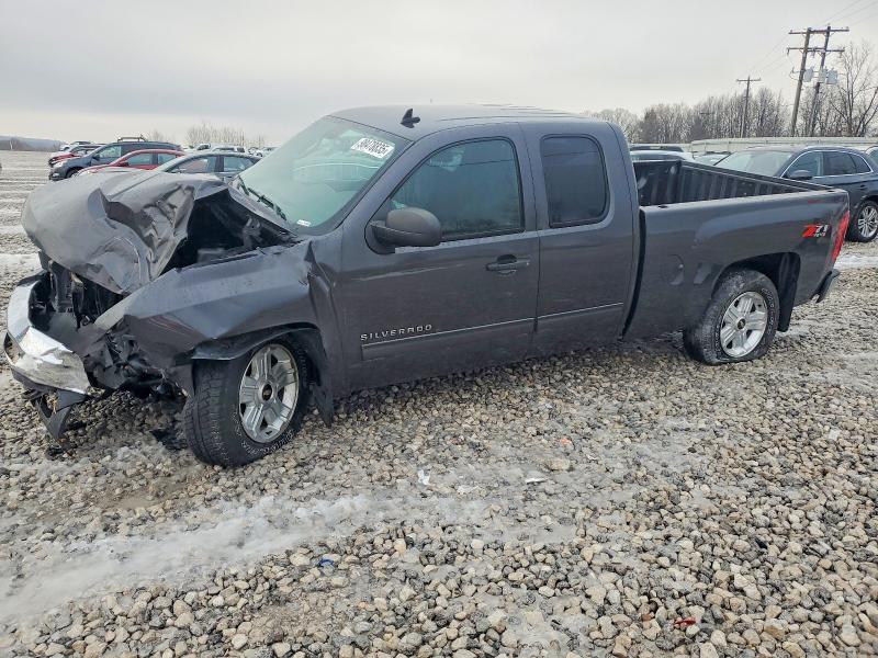 CHEVROLET SILVERADO 2010 with VIN 1GCSKSE30AZ101280 - Photo from auction