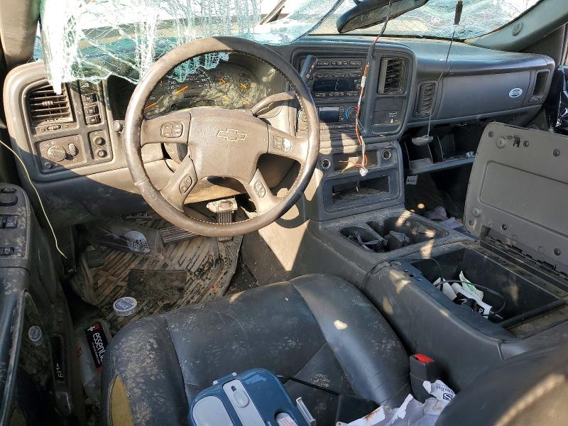 Photo 8 from auction – 2005 CHEVROLET SILVERADO with VIN 1GCHK29275E223529