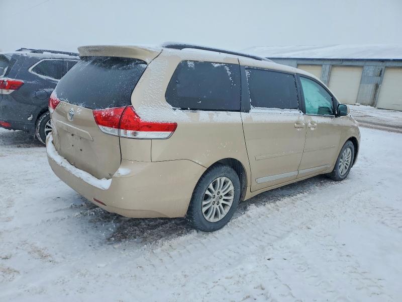 Photo 3 from auction – 2013 TOYOTA SIENNA with VIN 5TDYK3DC7DS296608