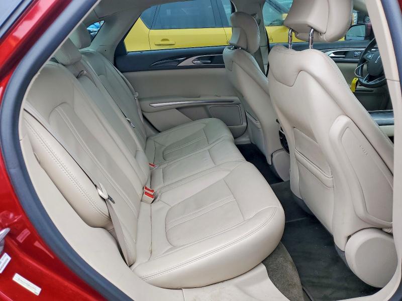 Photo 10 from auction – 2016 LINCOLN MKZ with VIN 3LN6L2G95GR612976