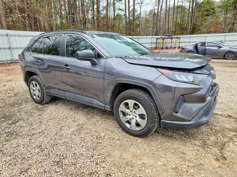 Photo 4 from auction – 2021 TOYOTA RAV4 with VIN 2T3F1RFV0MW206497