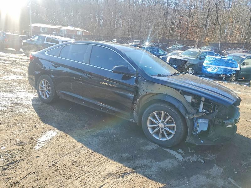 Photo 4 from auction – 2019 HYUNDAI SONATA SE with VIN 5NPE24AF0KH745119