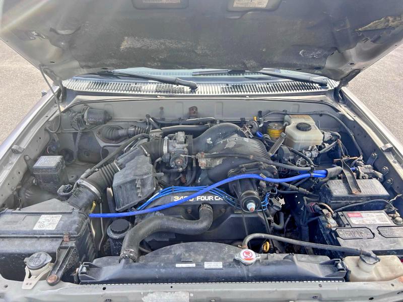 Photo 7 from auction – 2002 TOYOTA 4RUNNER LI with VIN JT3HN87R52038382