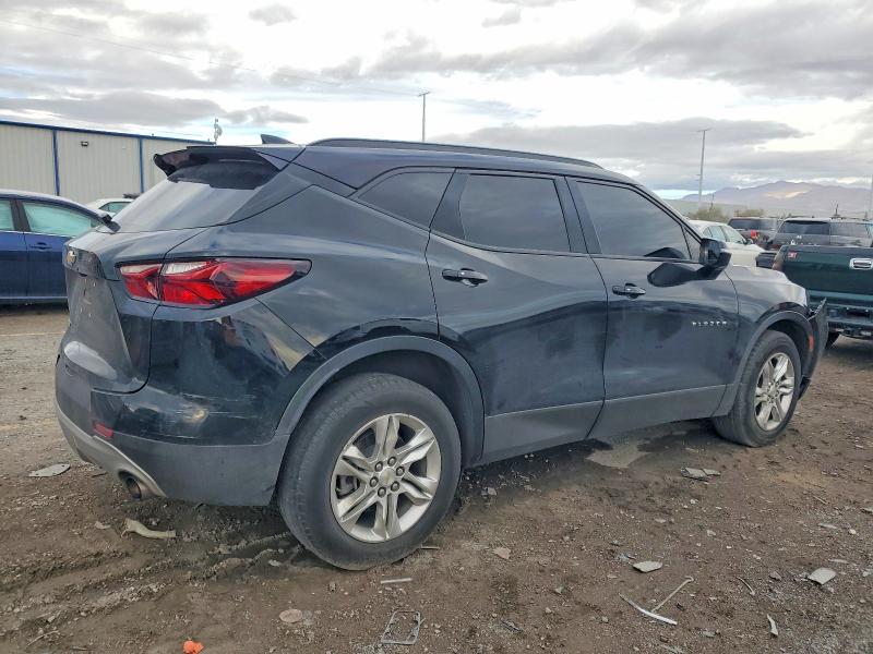 Photo 3 from auction – 2020 CHEVROLET BLAZER with VIN 3GNKBCRS8LS696961