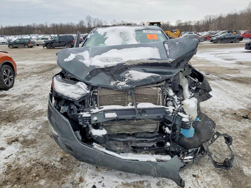 Photo 5 from auction – 2019 CHEVROLET EQUINOX with VIN 3GNAXHEV8KS647803