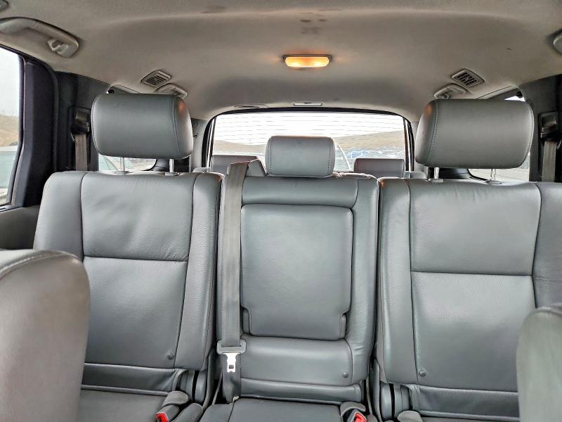 Photo 10 from auction – 2011 TOYOTA SEQUOIA LI with VIN 5TDJW5G13BS051815