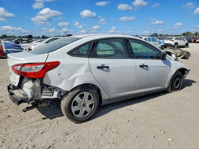 Photo 3 from auction – 2012 FORD FOCUS S with VIN 1FAHP3E27CL461389