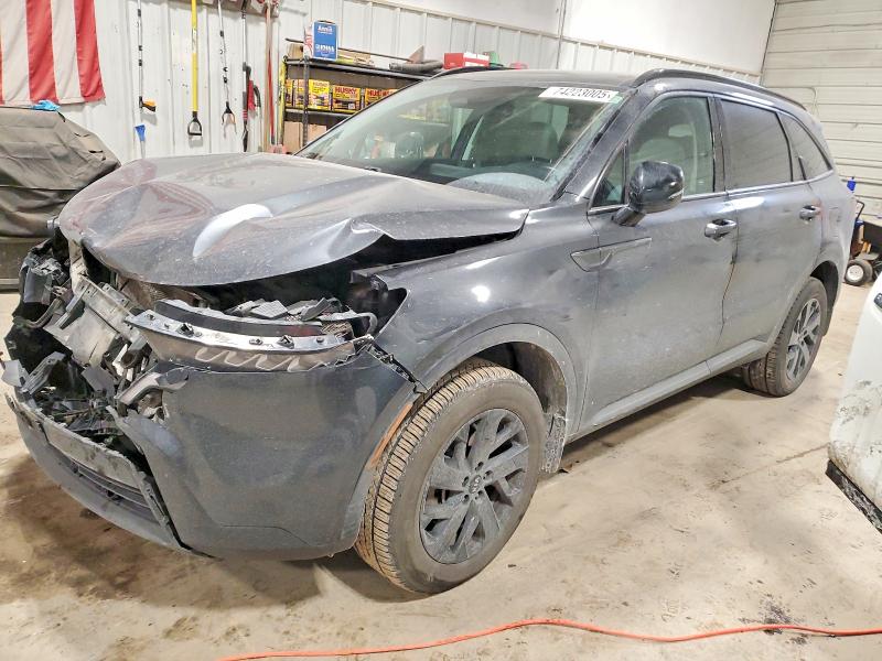 Photo 1 from auction – 2021 KIA SORENTO S with VIN 5XYRLDLC9MG056305
