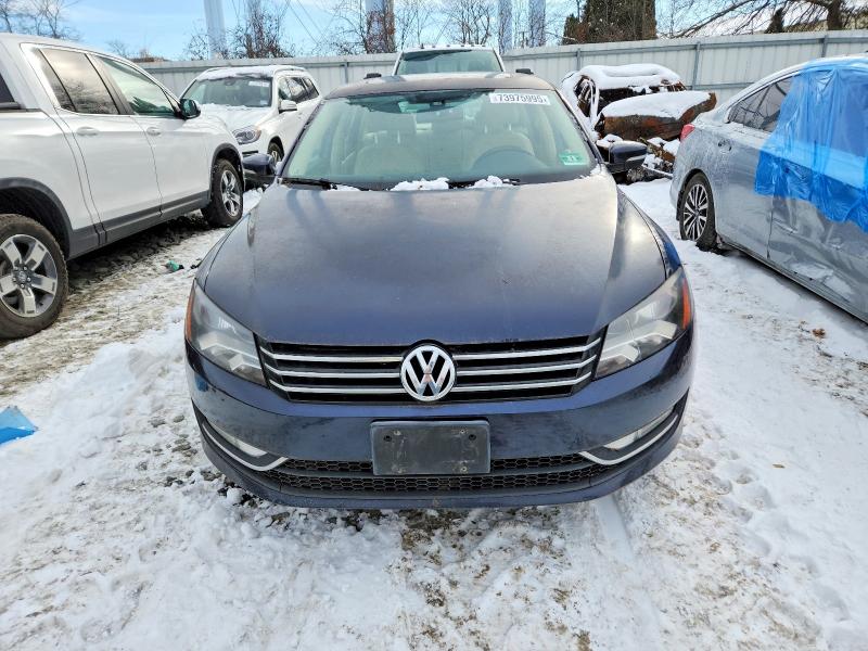 Photo 5 from auction – 2014 VOLKSWAGEN PASSAT SEL with VIN 1VWCT7A30EC054858