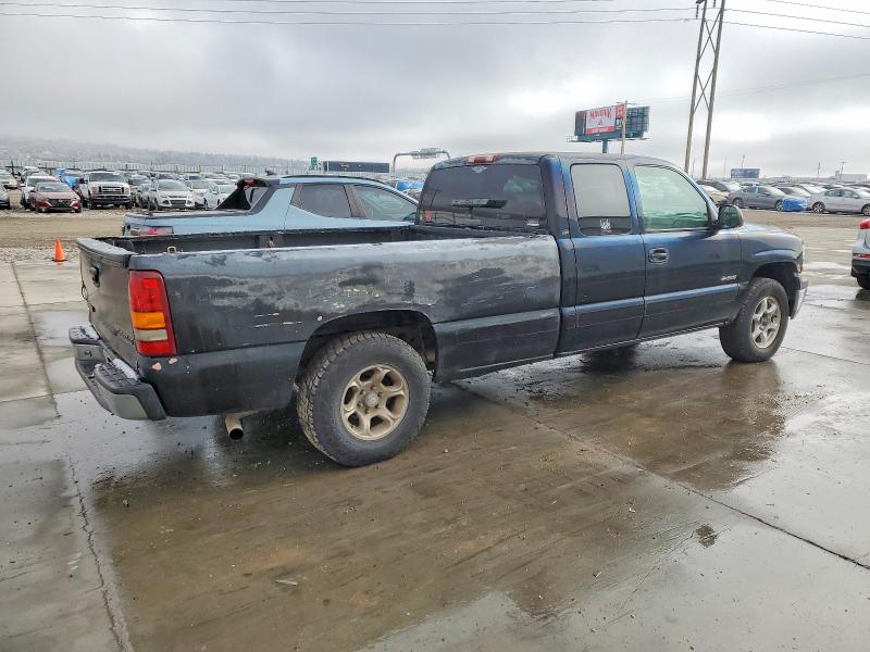 Photo 3 from auction – 2002 CHEVROLET SILVERADO with VIN 1GCEC19T22E176909