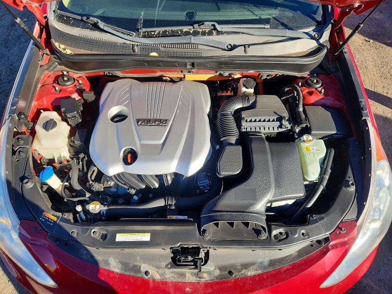 Photo 11 from auction – 2015 HYUNDAI SONATA HYB with VIN KMHEC4A40FA129148