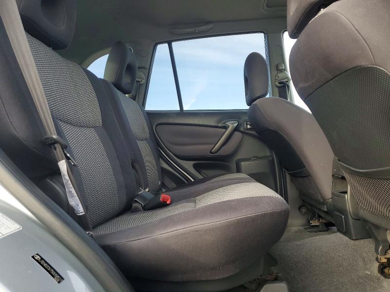 Photo 11 from auction – 2005 TOYOTA RAV4 with VIN JTEHD20V750058527