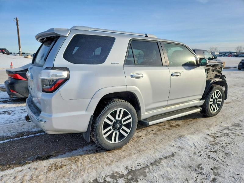 Photo 3 from auction – 2015 TOYOTA 4RUNNER SR with VIN JTEBU5JR8F5256790