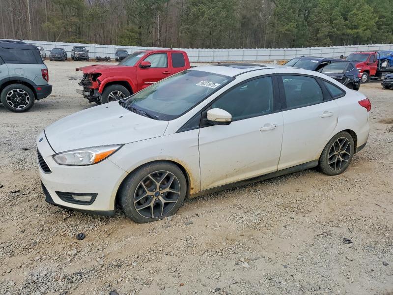 Zdjęcie 1 z aukcji – 2017 FORD FOCUS SEL z VIN 1FADP3H20HL228066